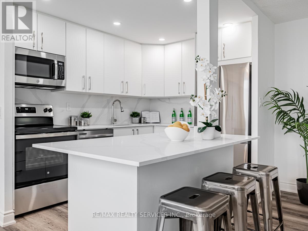 #1108 3590 KANEFF CRESCENT - 9