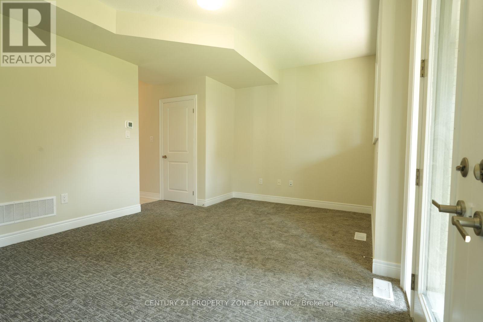 #52 2273 TURNBERRY ROAD - 21