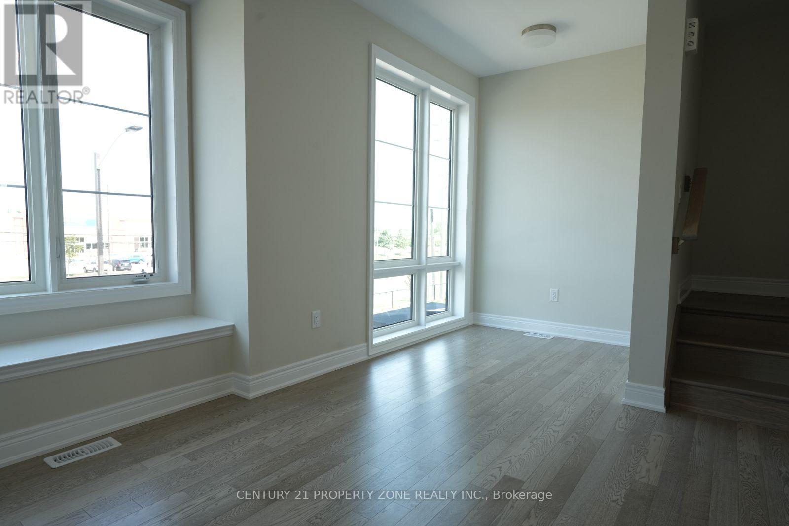 #52 2273 TURNBERRY ROAD - 32