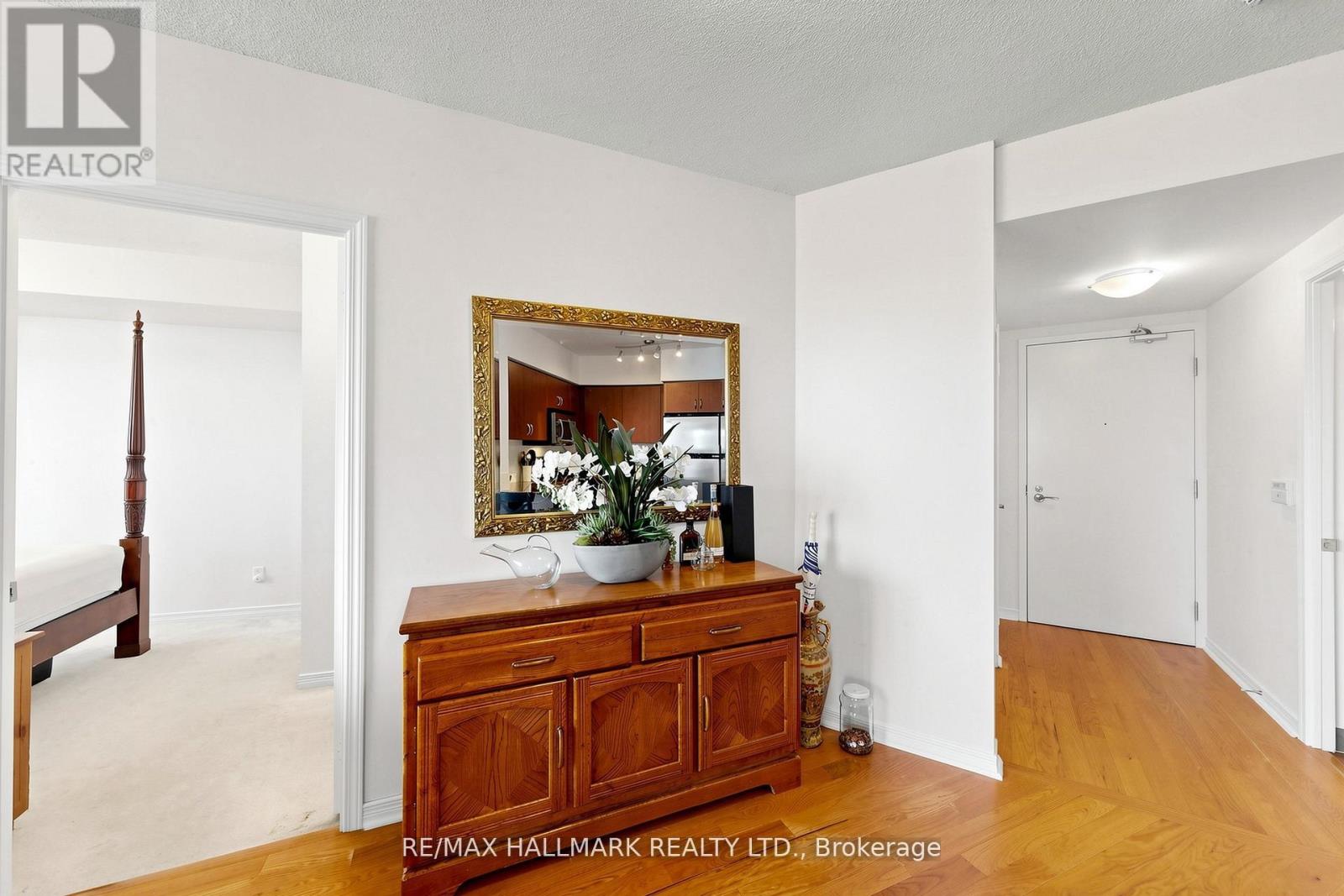 #2907 2240 LAKE SHORE BOULEVARD W - Image 11