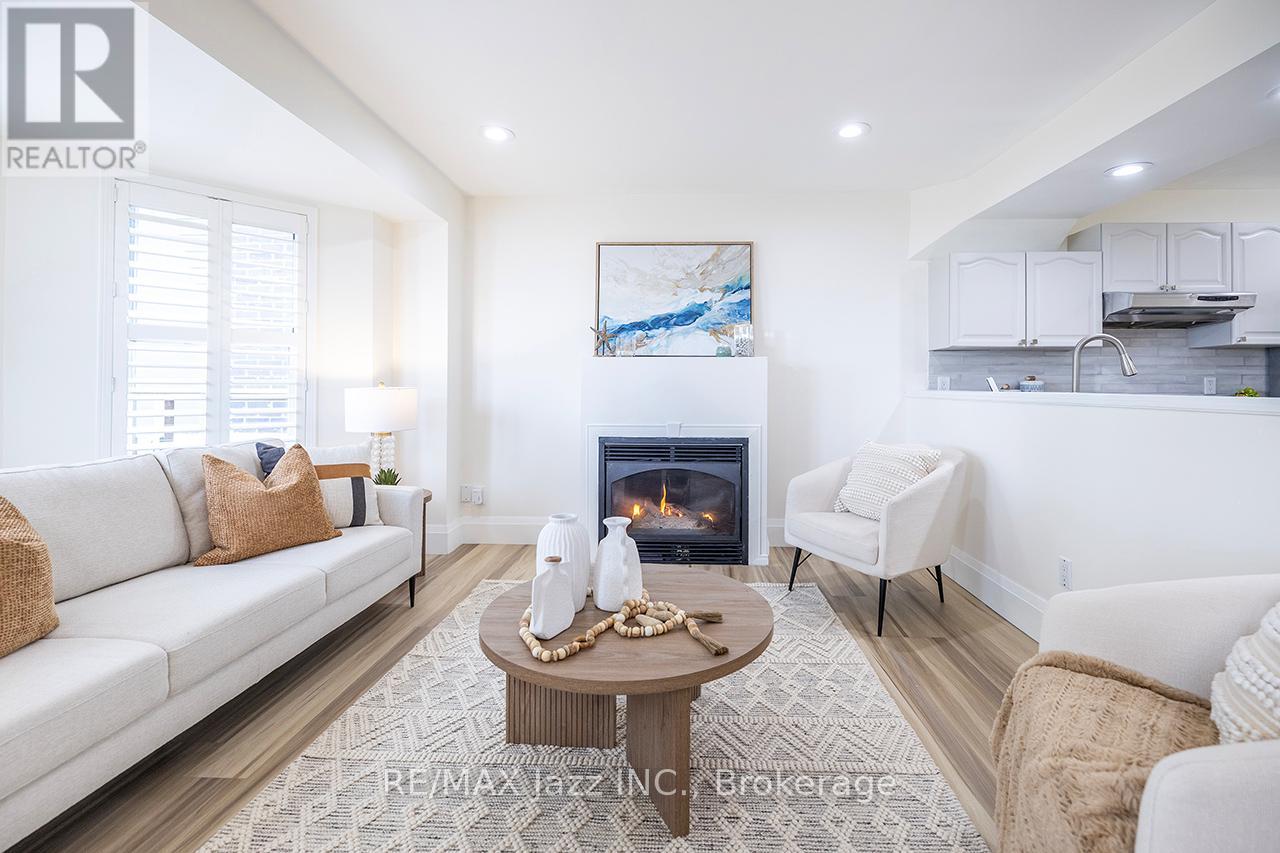 1236 BAYVIEW STREET - 20