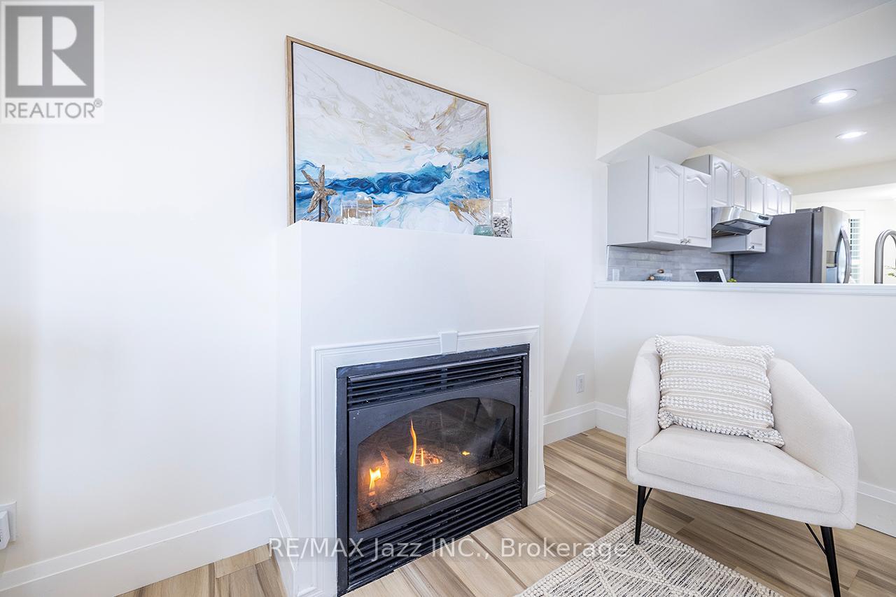 1236 BAYVIEW STREET - 22