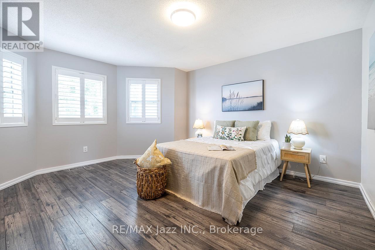 1236 BAYVIEW STREET - 30