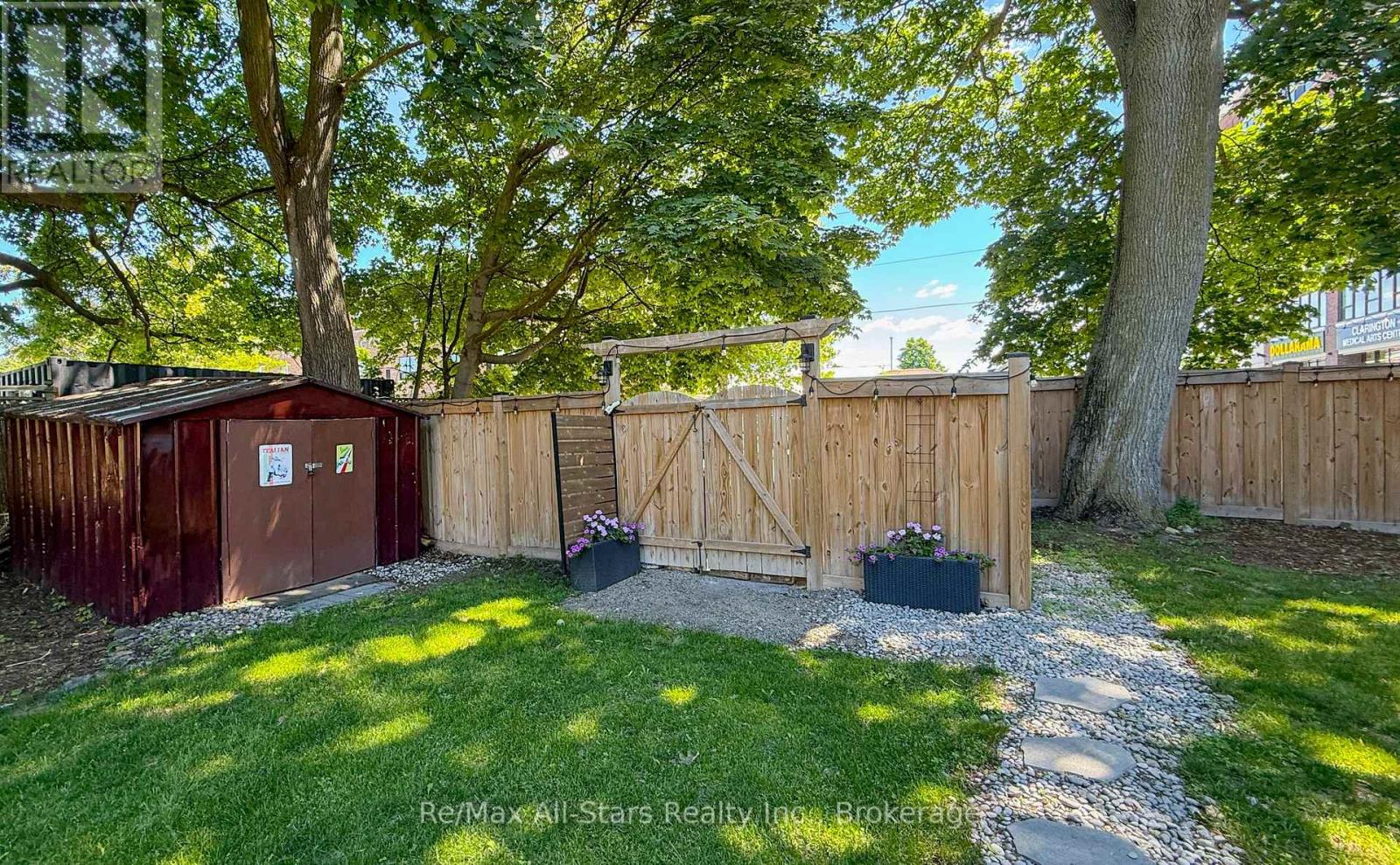 36 EMILY STREET E - 42
