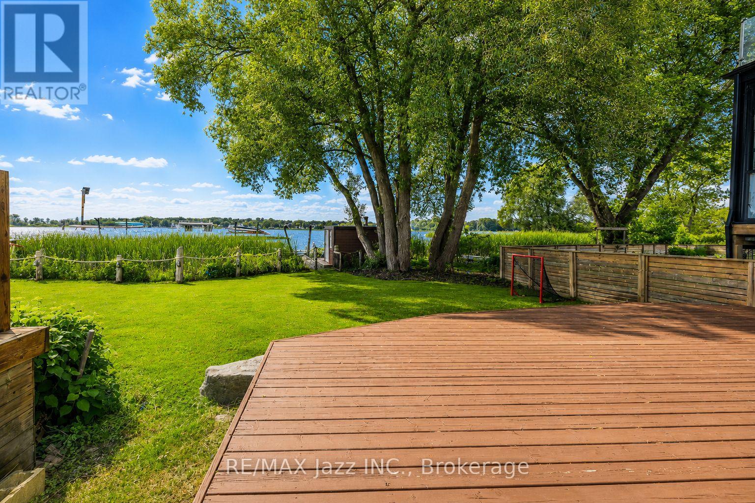 1236 BAYVIEW STREET - 41