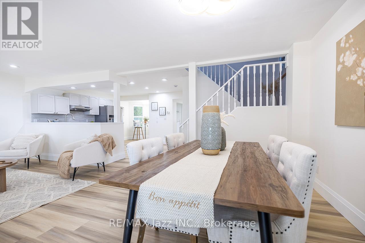 1236 BAYVIEW STREET - 16
