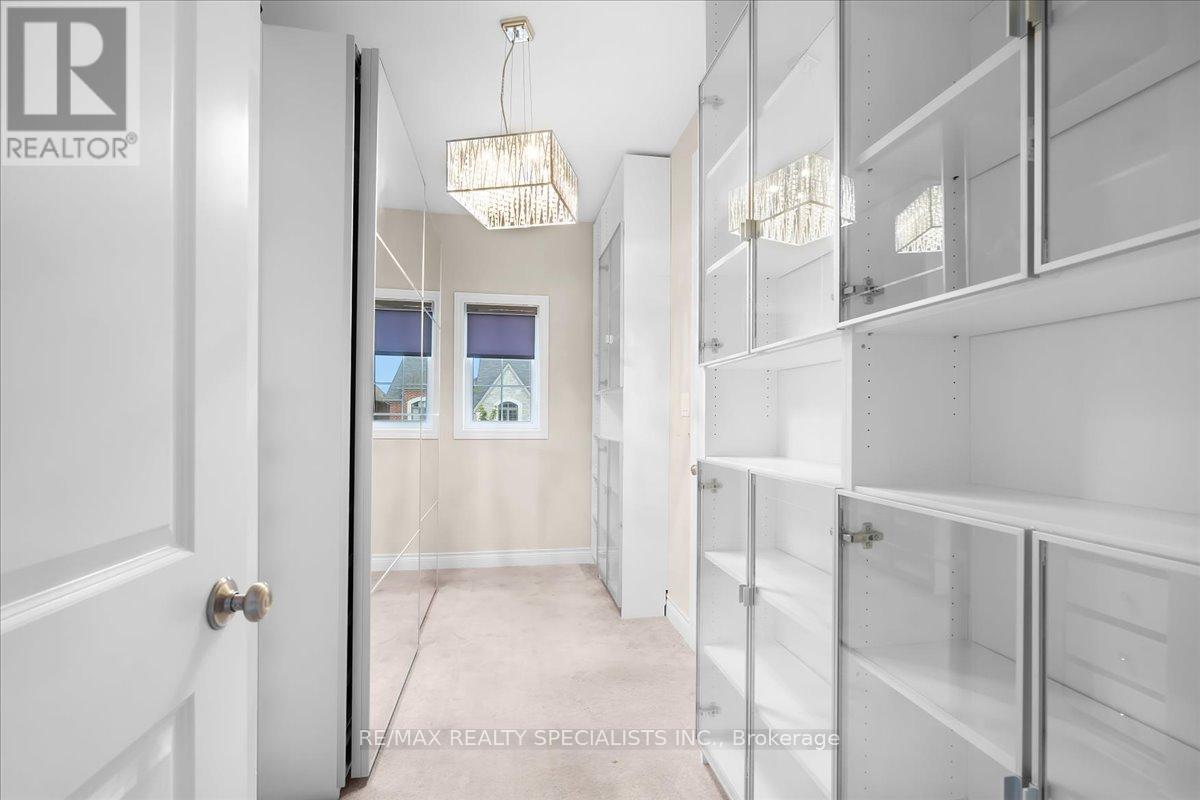 2 ASH HILL AVENUE - 24