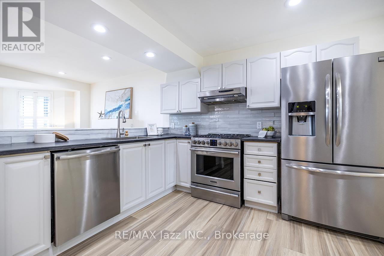1236 BAYVIEW STREET - 8