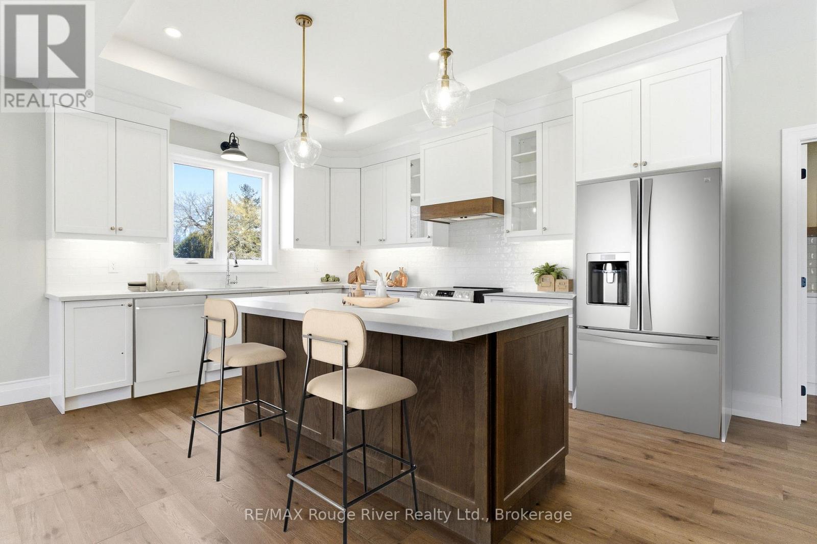 16-1000 D'ARCY STREET - 3