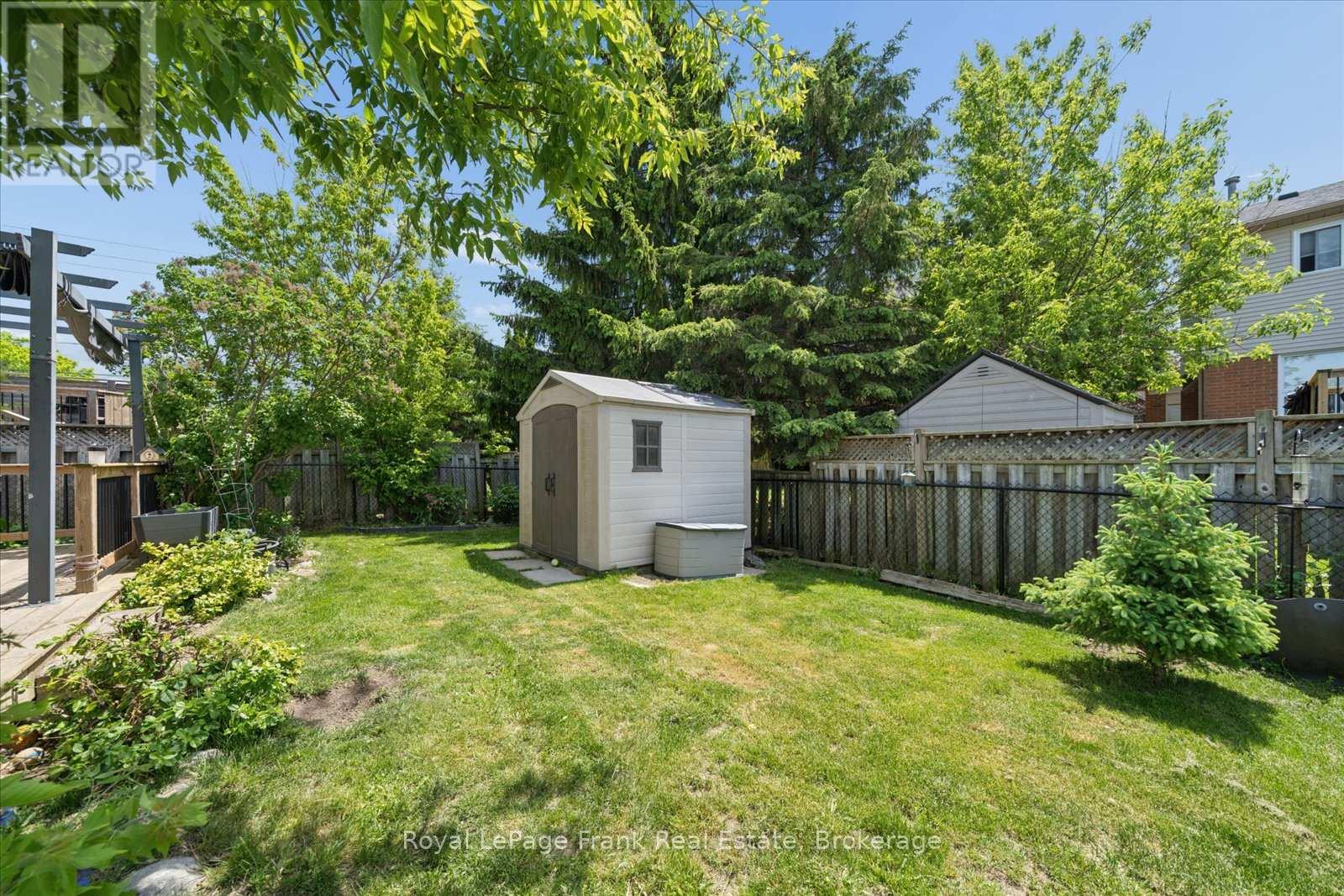 31 LANG COURT - 45