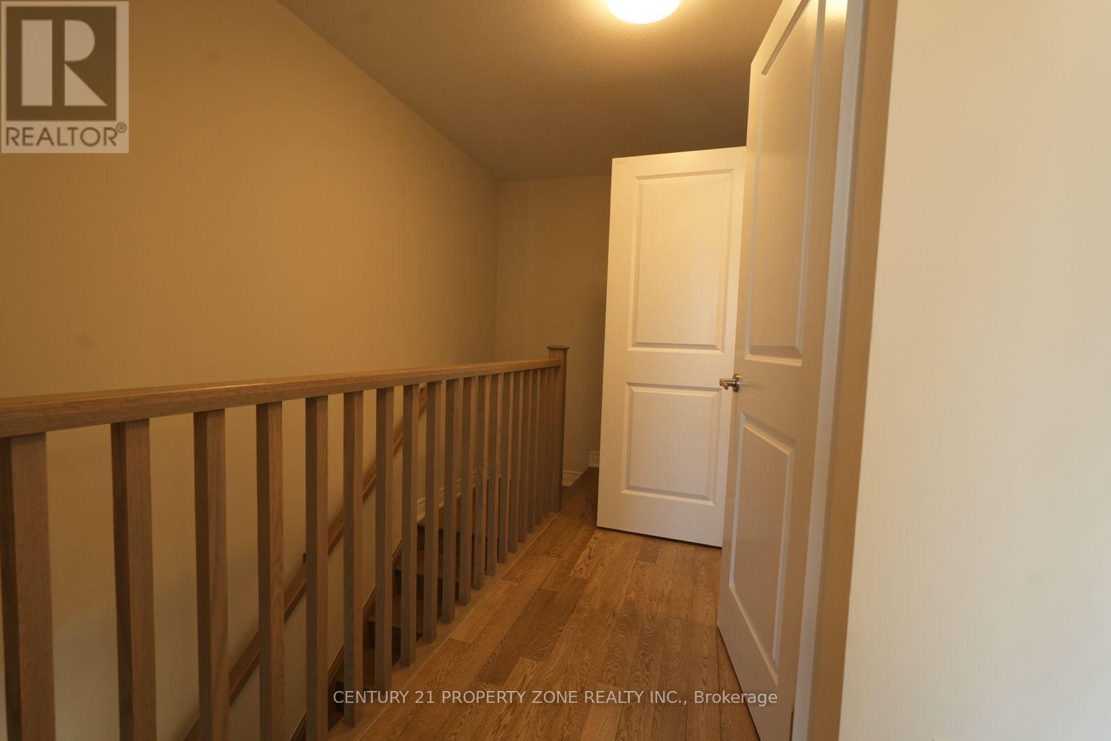 #52 2273 TURNBERRY ROAD - 37