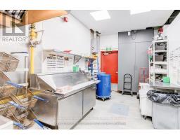 1900 Fowler Drive, Mississauga, ON L5K1T7 Photo 19