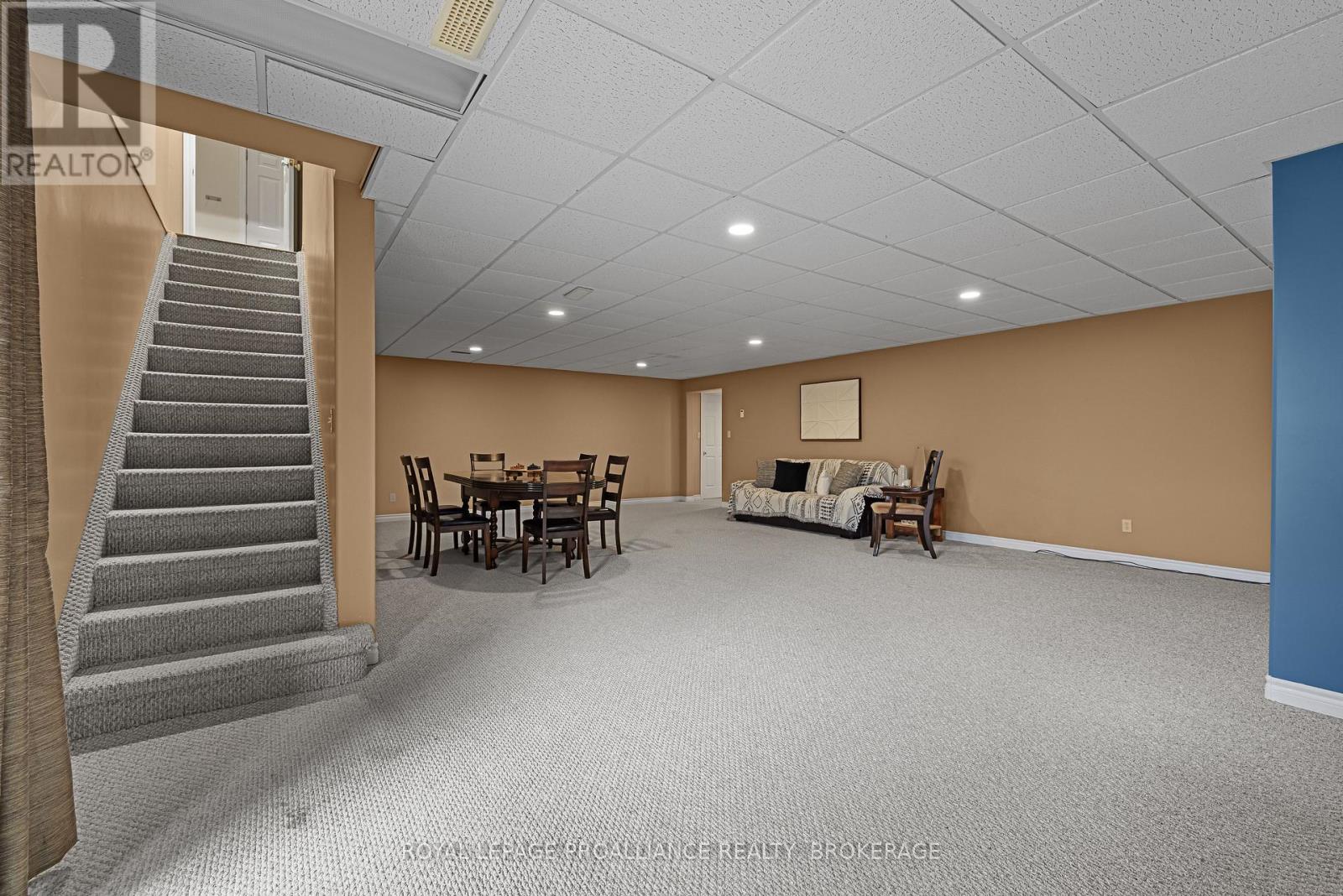 116 SCHENK STREET - 34