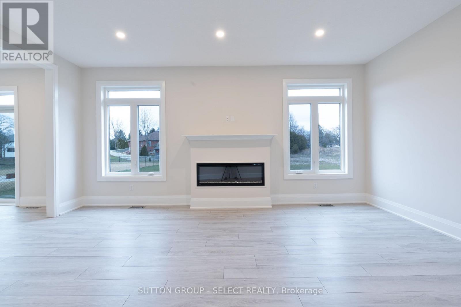 241 LEITCH STREET - 10