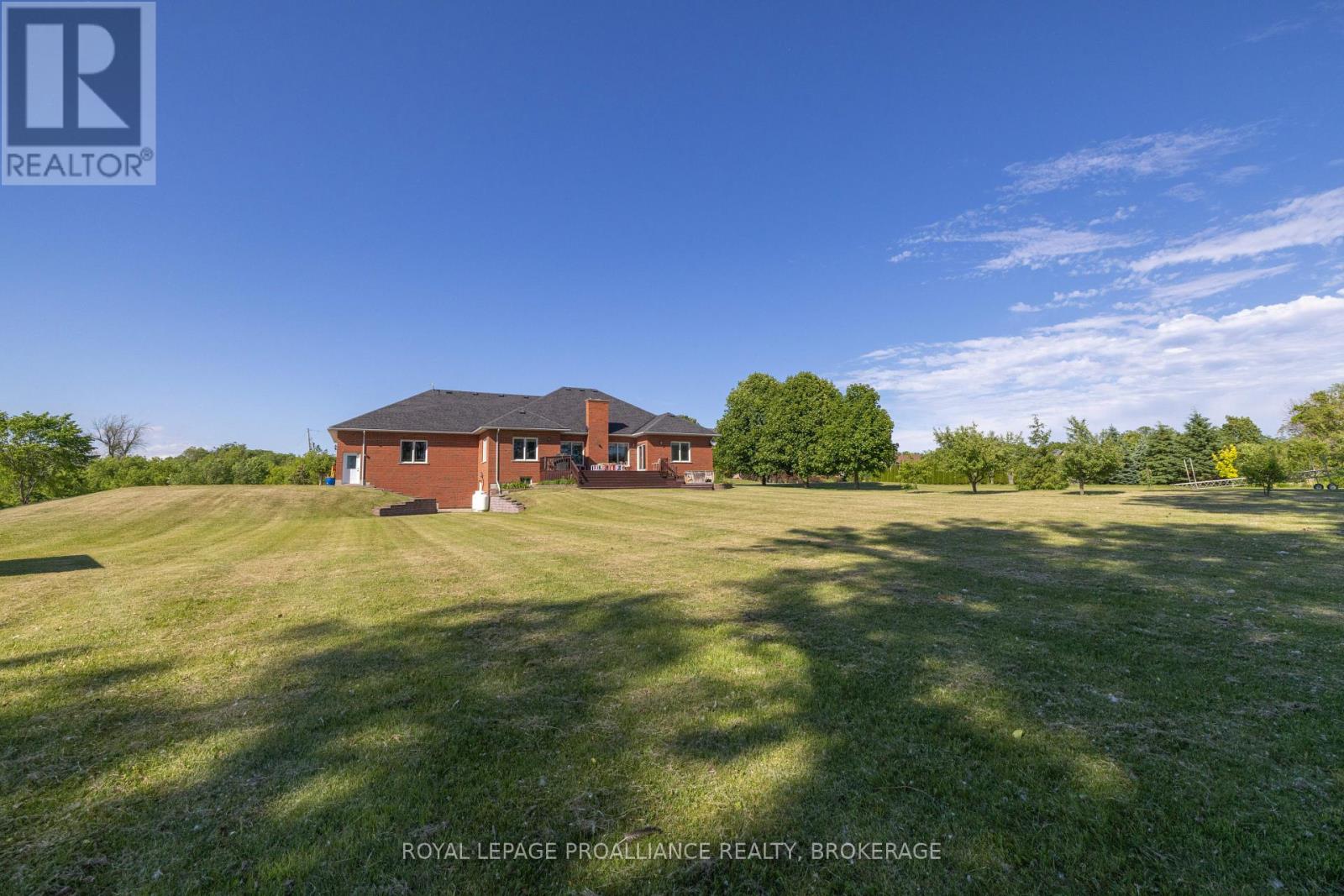 116 SCHENK STREET - 42