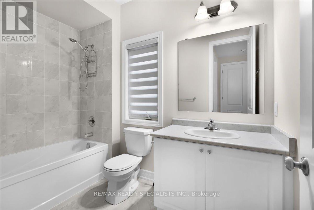 2 ASH HILL AVENUE - 36