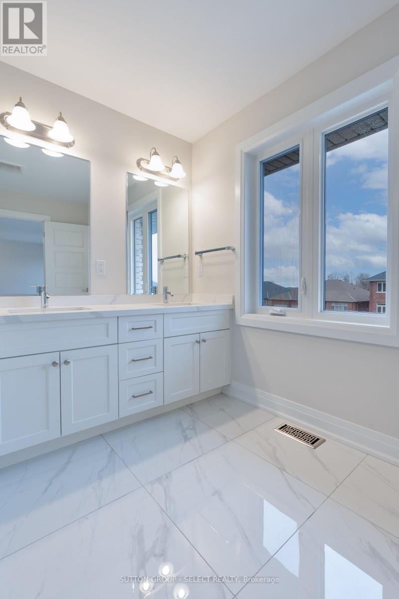 241 LEITCH STREET - 43