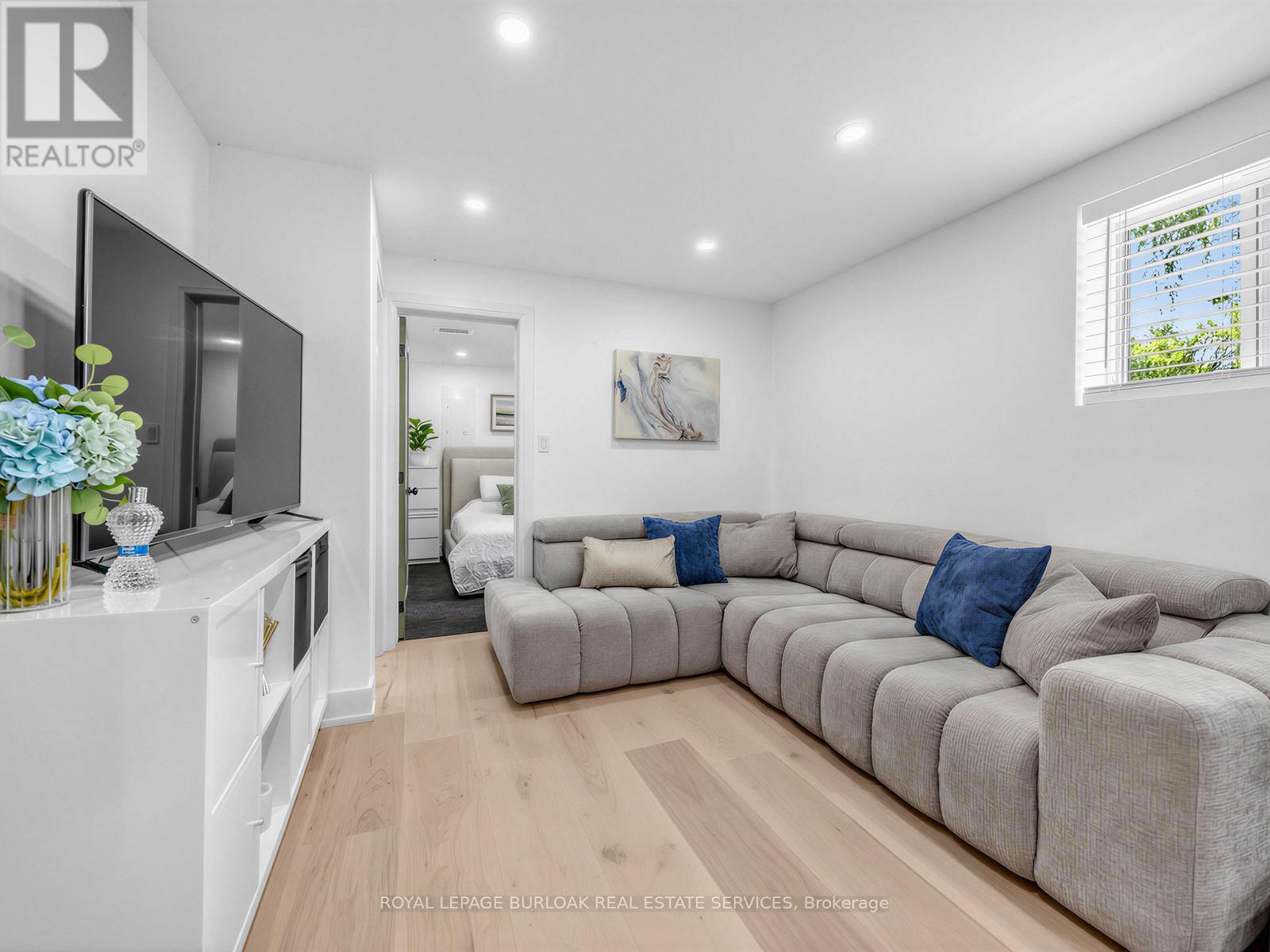 13 SWANHURST BOULEVARD - Image 22