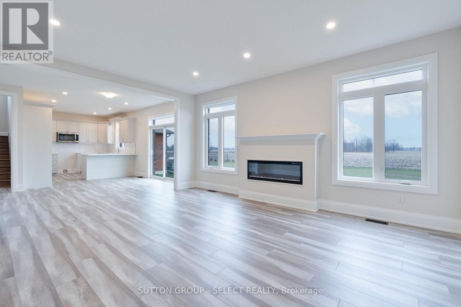 240 LEITCH STREET - 9