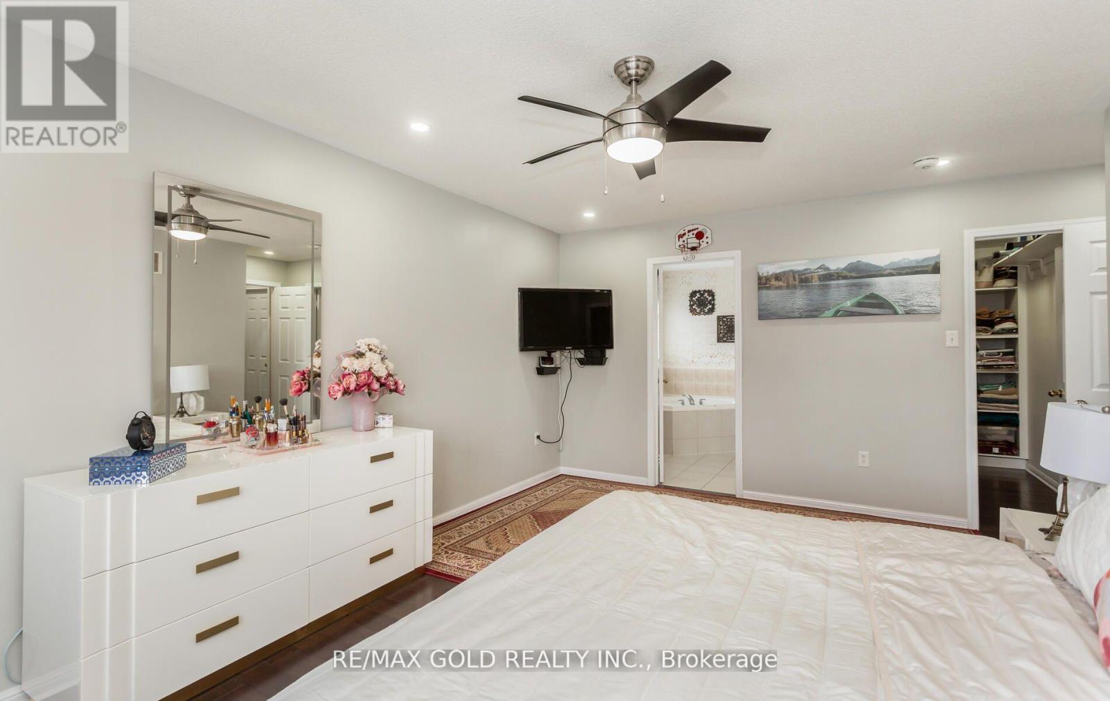 1090 TRUDEAU DRIVE - 27