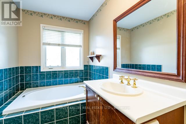 #83 5230 GLEN ERIN DRIVE - 19