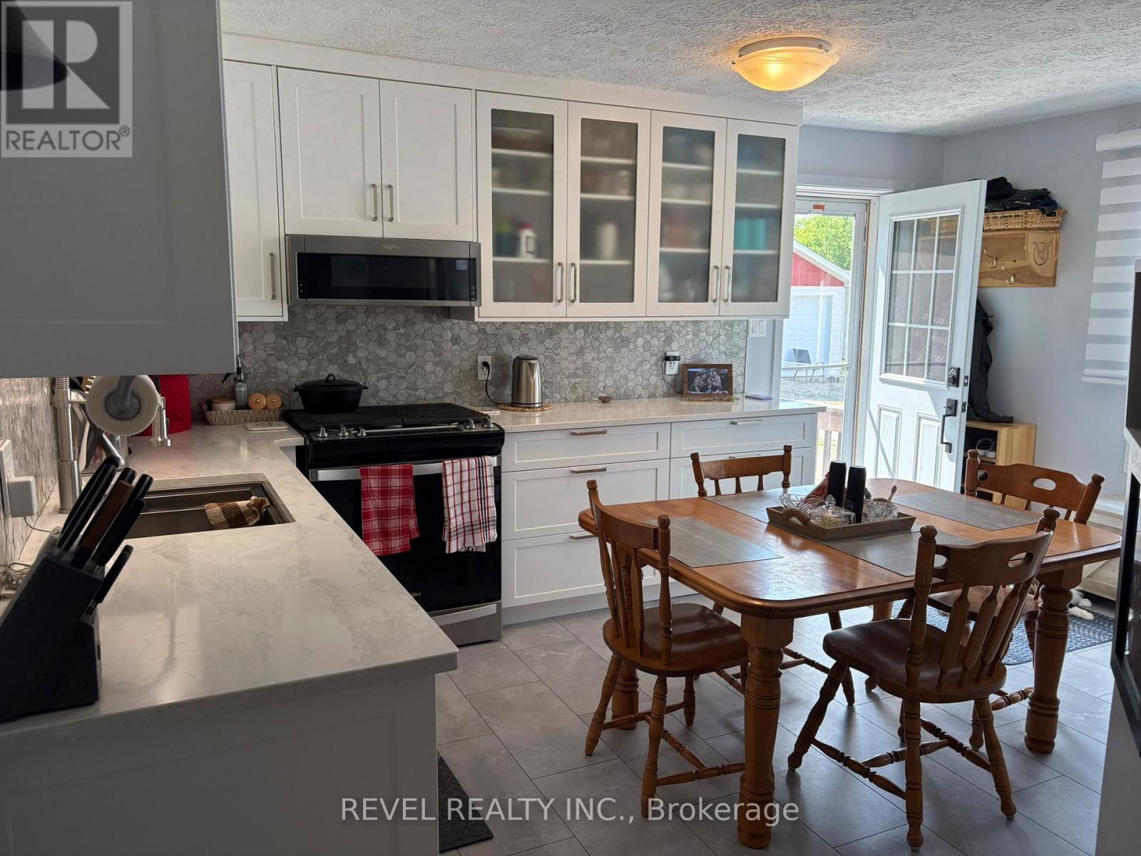 36 STEWART AVENUE - Image 7