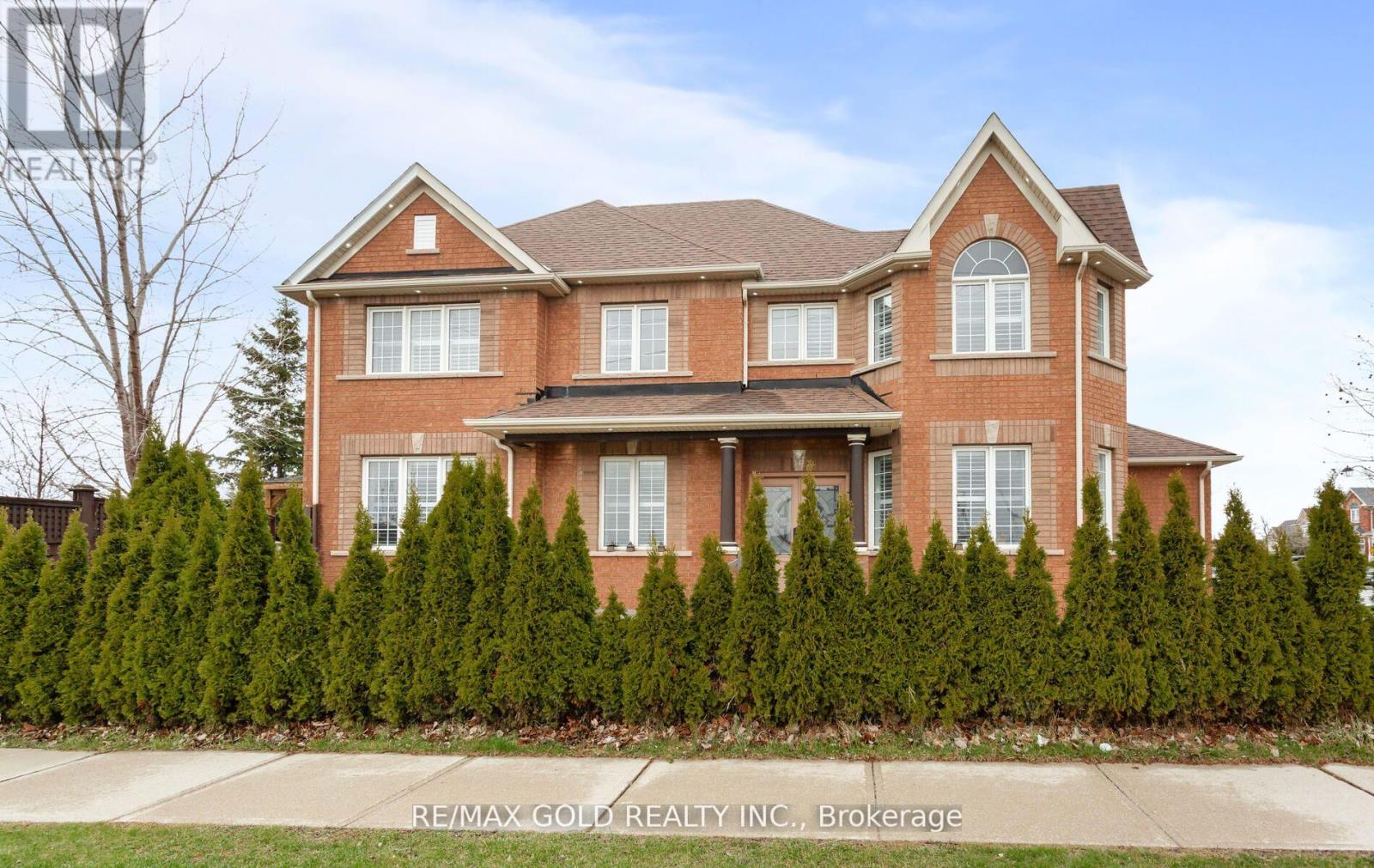 1090 TRUDEAU DRIVE - 1