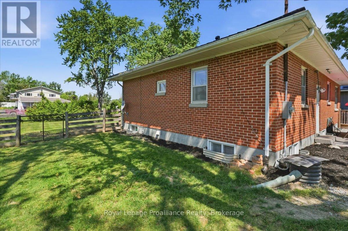 3798 HIGHWAY 37 - 35