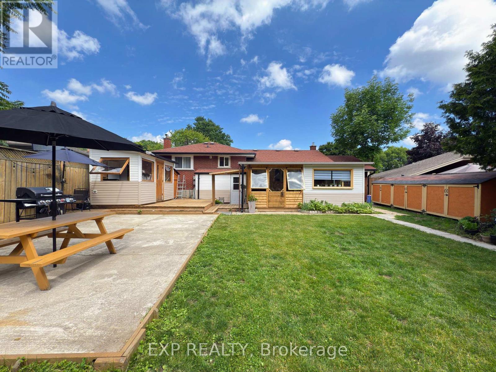 438 MAGNOLIA CRESCENT - 24