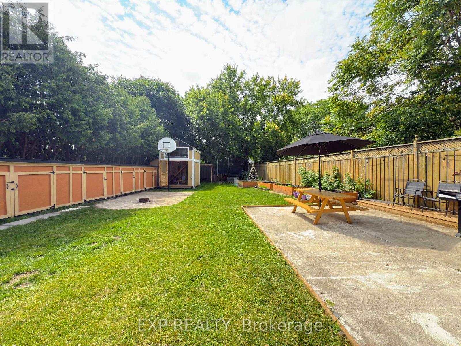 438 MAGNOLIA CRESCENT - 25