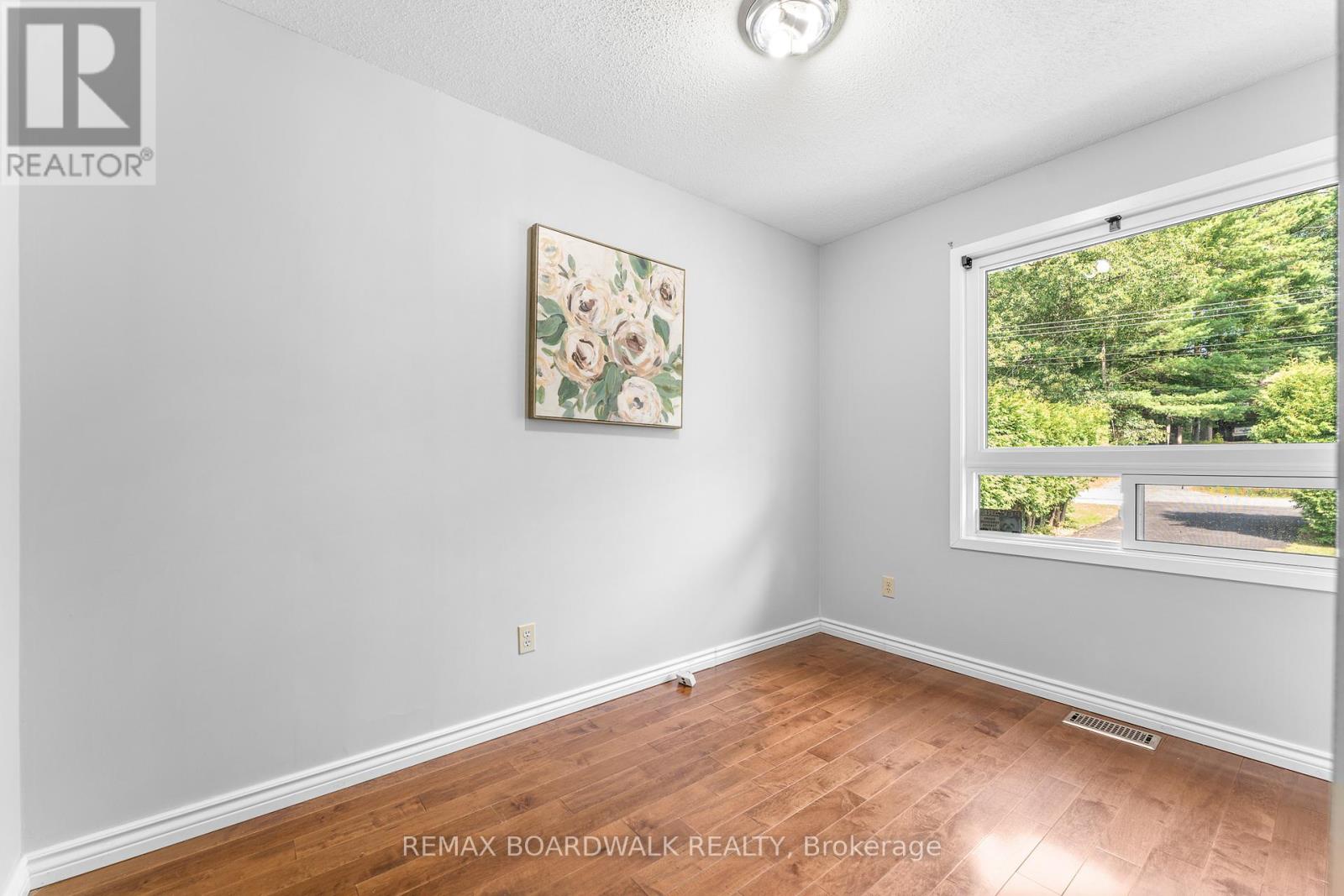 1278 BAYVIEW DRIVE - 21