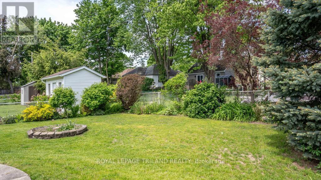 16 PRITCHARD PLACE - 36