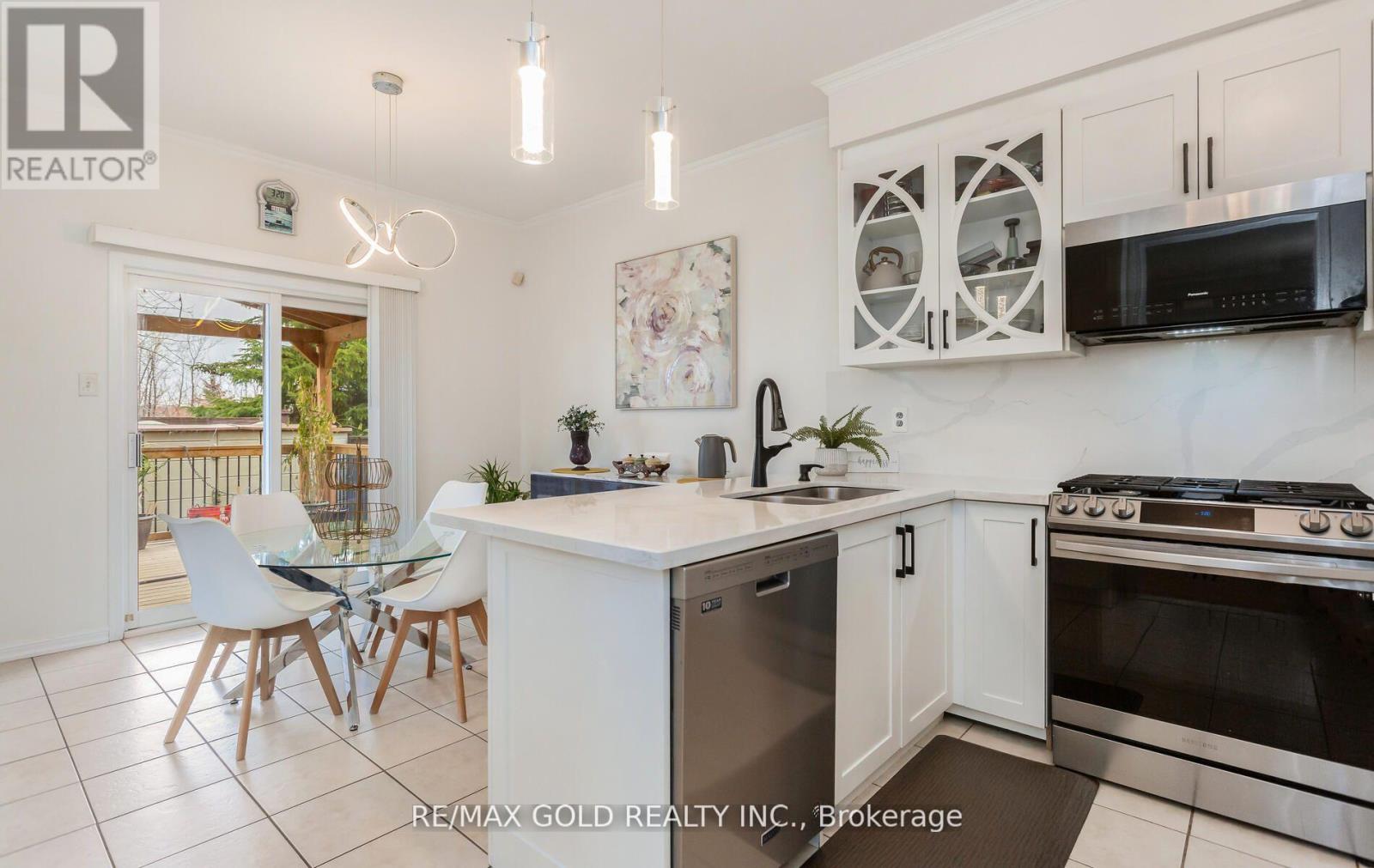 1090 TRUDEAU DRIVE - 15