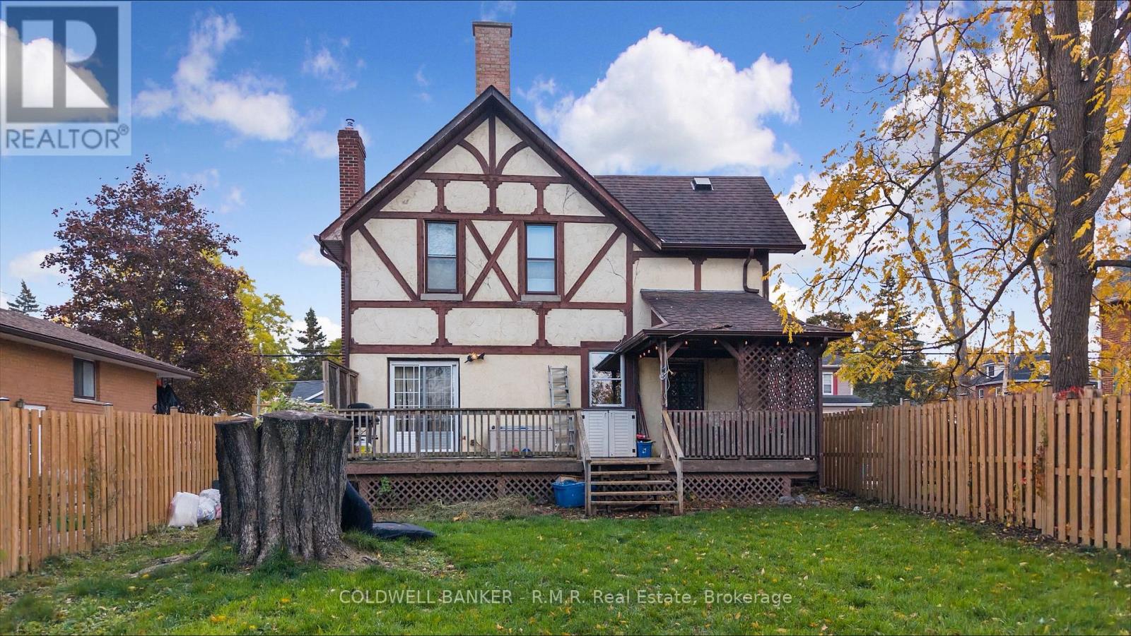 52 GLENELG STREET E - 25