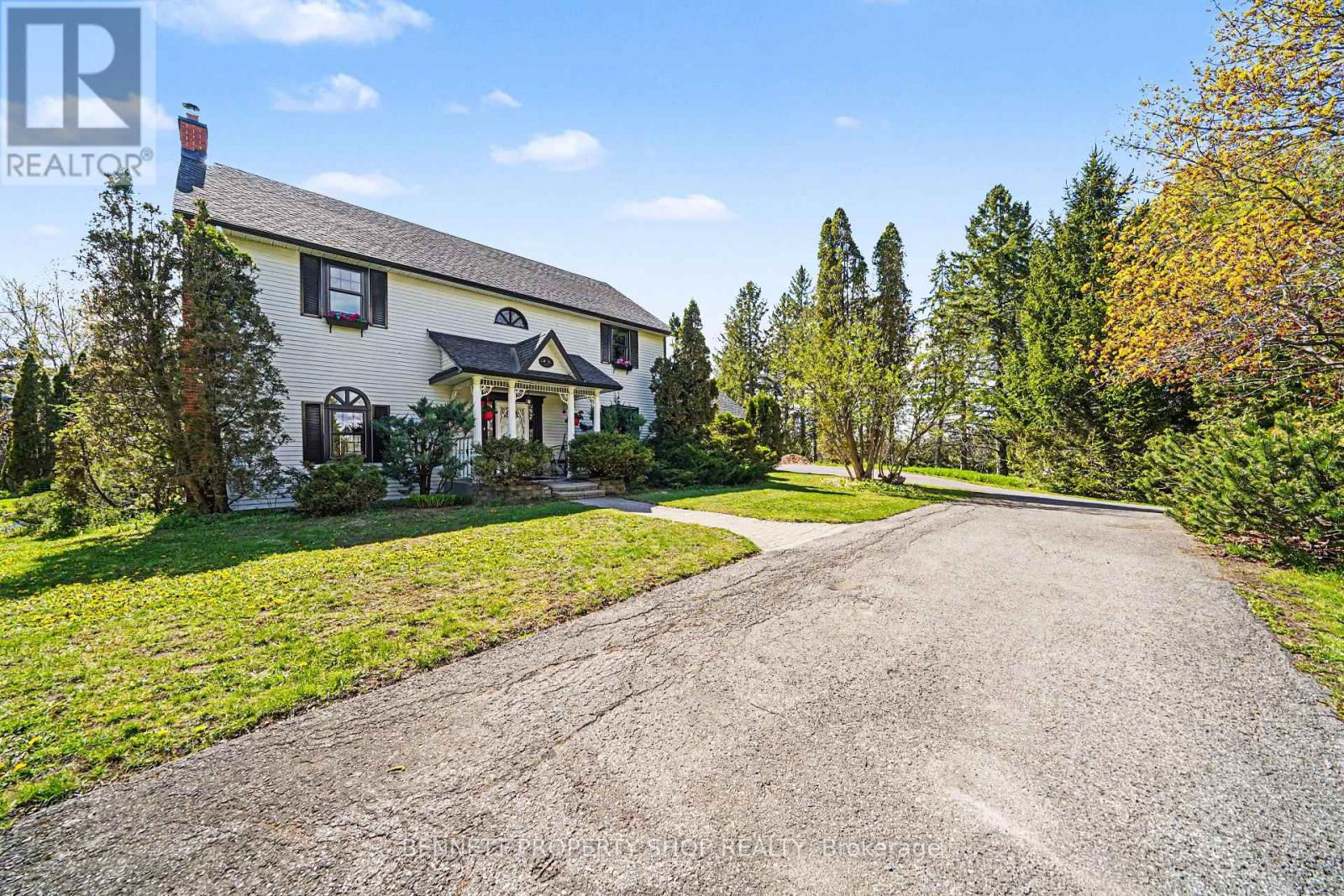 5696 MANOTICK MAIN STREET - 3