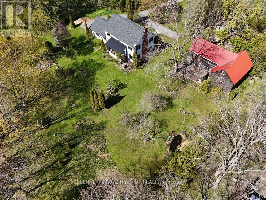 5696 MANOTICK MAIN STREET - 22
