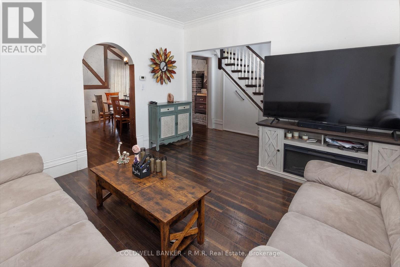 52 GLENELG STREET E - 8