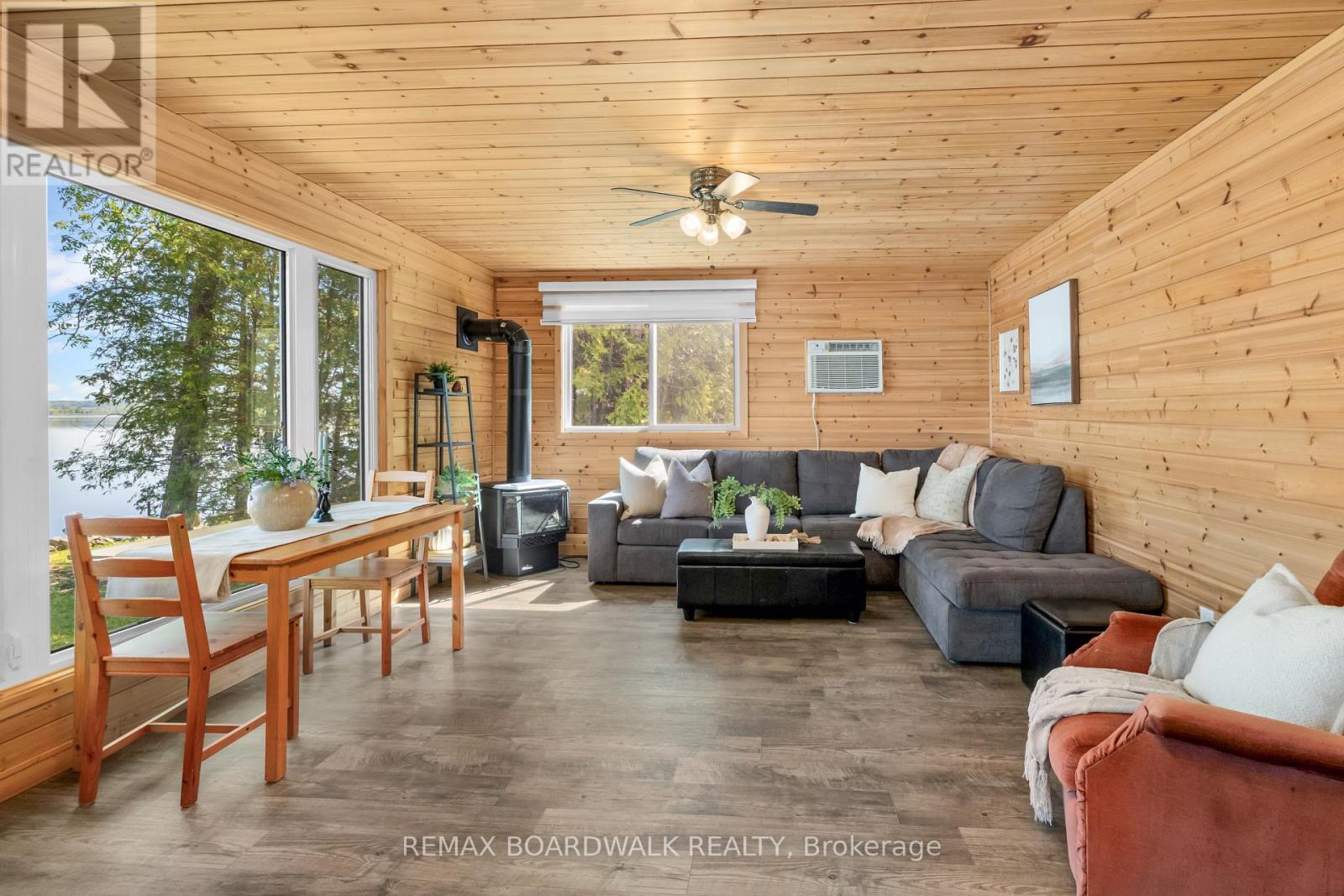 339 LEAVOY LANE - 11