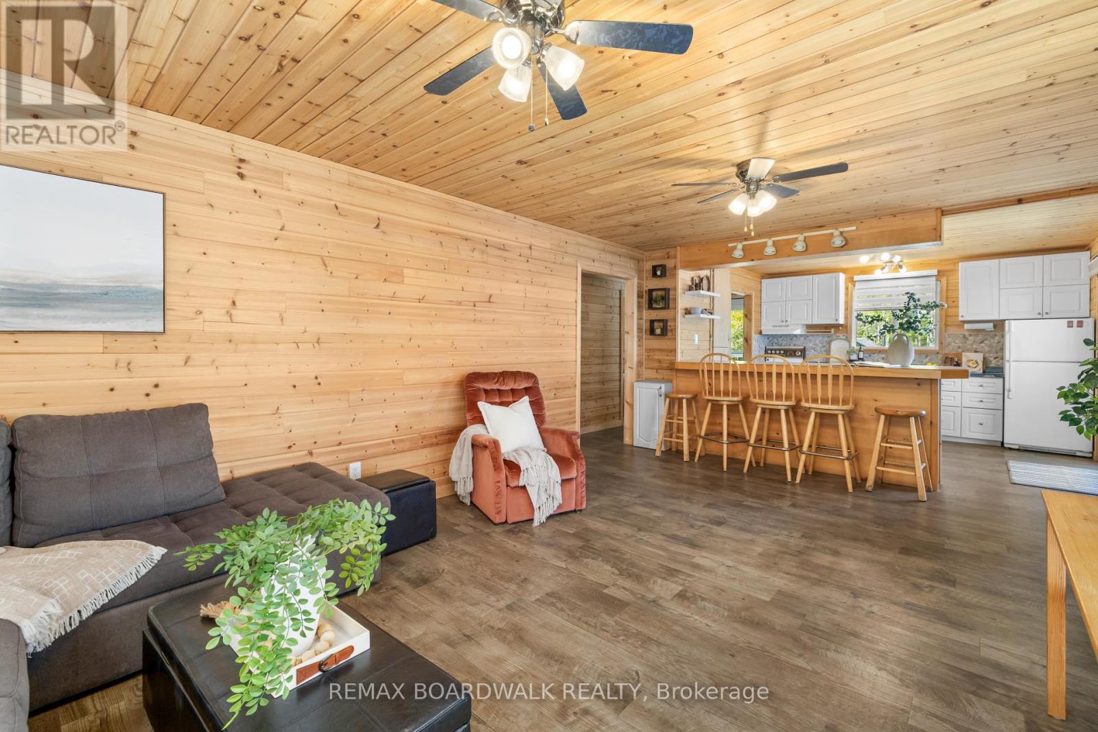 339 LEAVOY LANE - 15