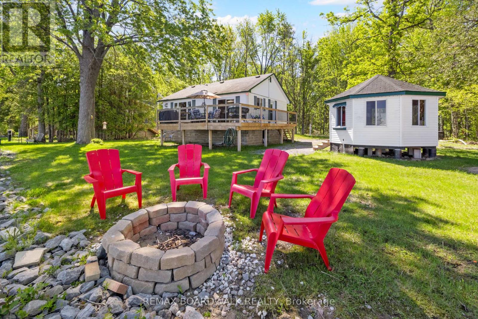 339 LEAVOY LANE - 26