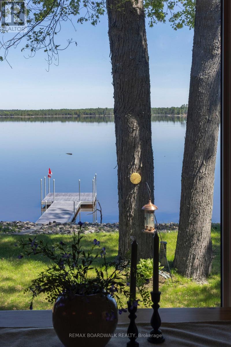 339 LEAVOY LANE - 31