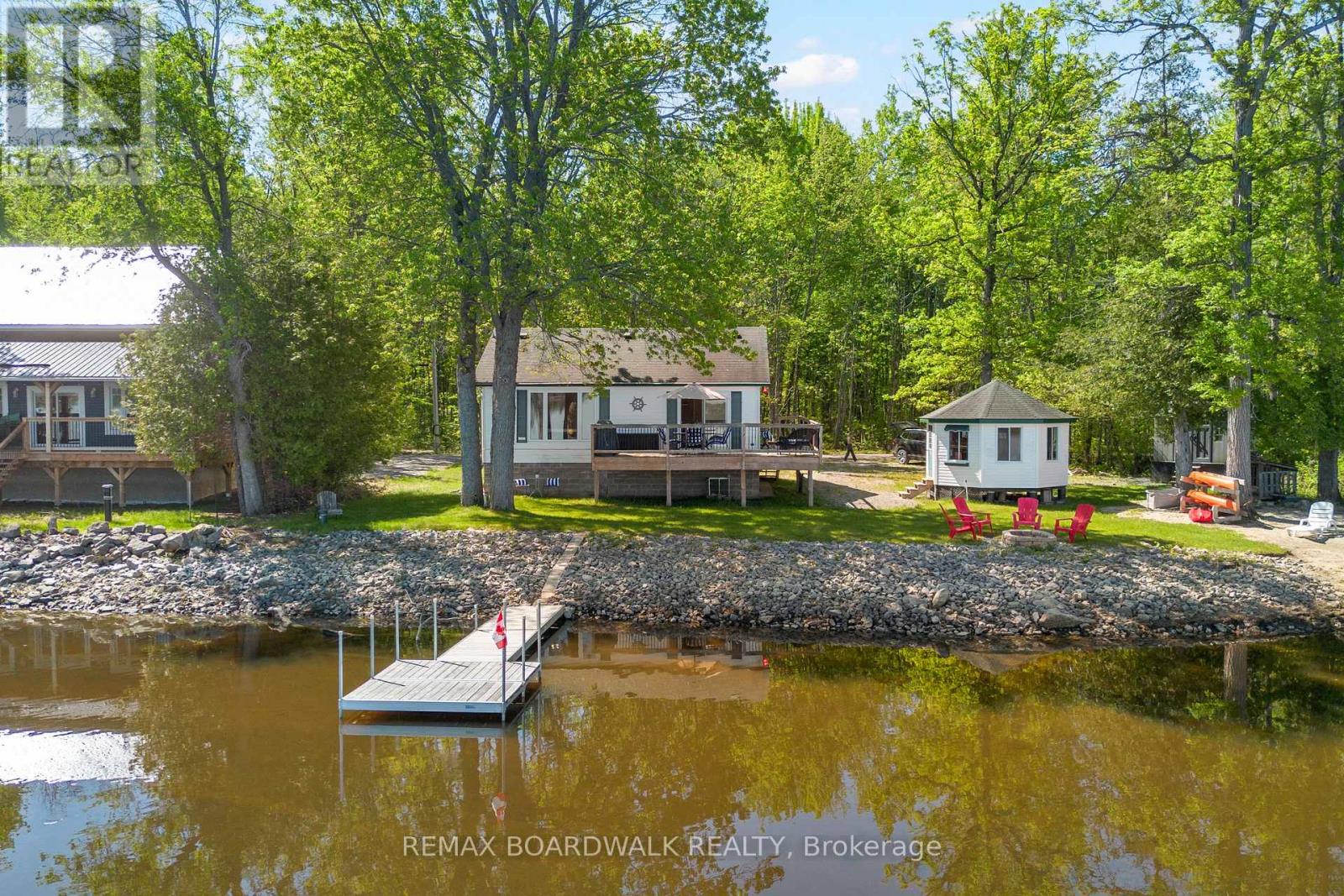 339 LEAVOY LANE - 1