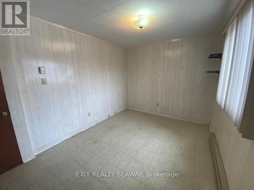 1311 WALTON STREET - 15
