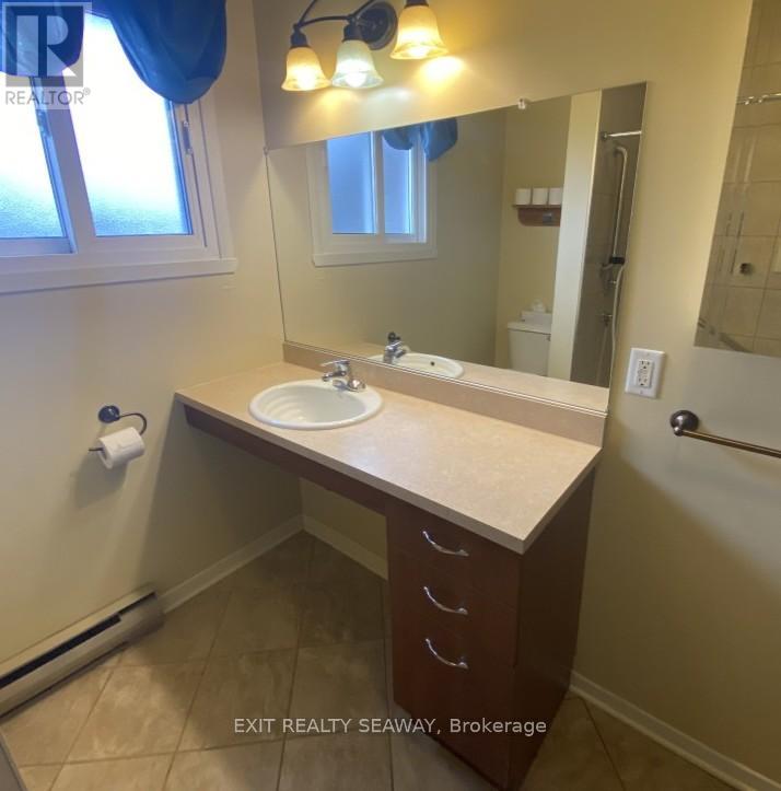 1311 WALTON STREET - 21