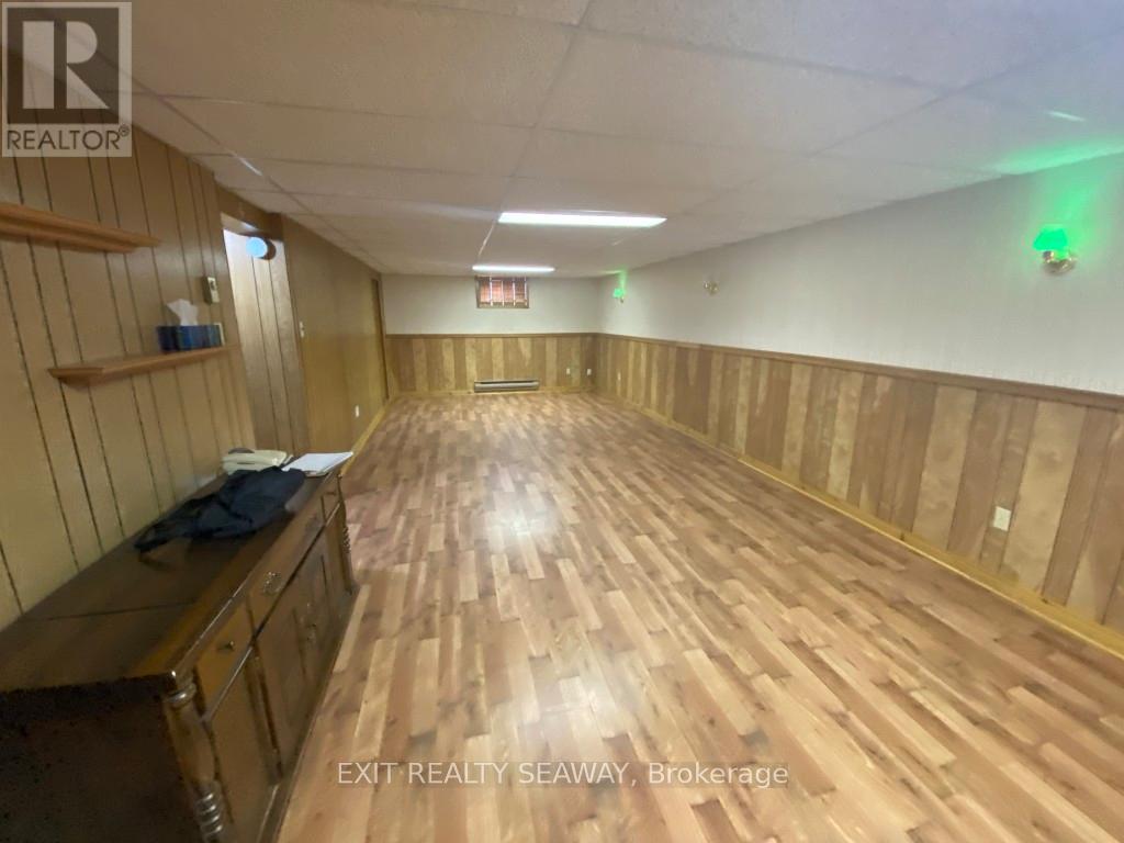 1311 WALTON STREET - 25
