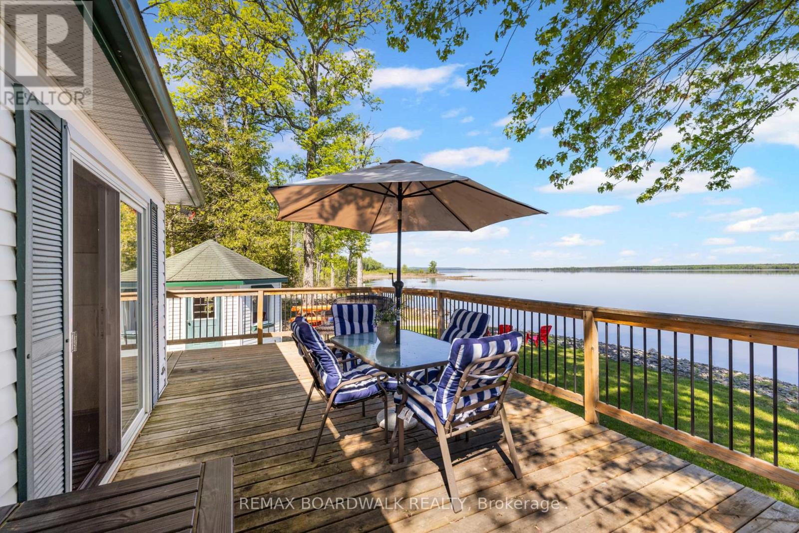 339 LEAVOY LANE - 23