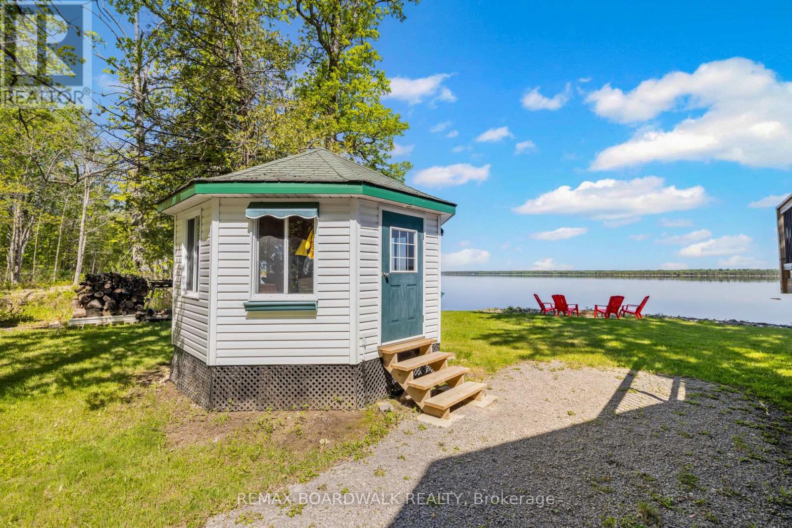 339 LEAVOY LANE - 27