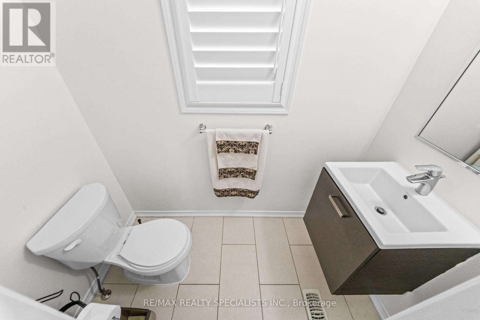 55 BAFFIN CRESCENT - 11