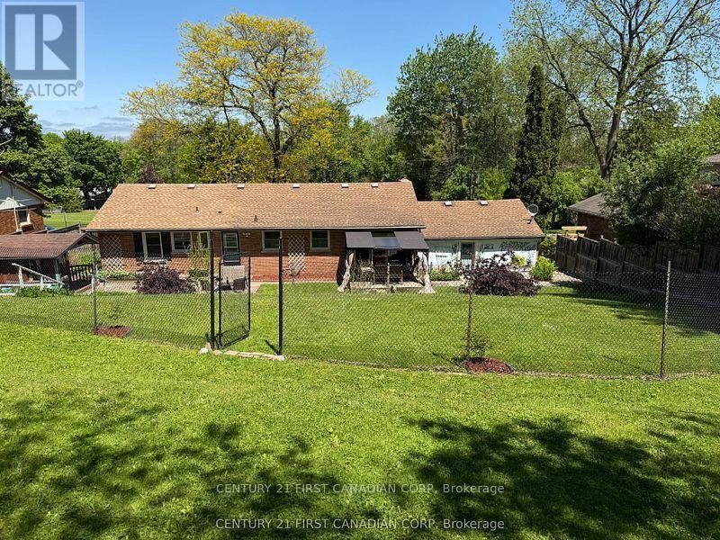 648 WESTWOOD DRIVE - 35