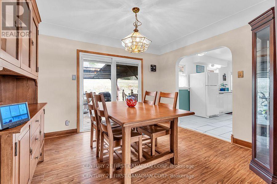 648 WESTWOOD DRIVE - 11